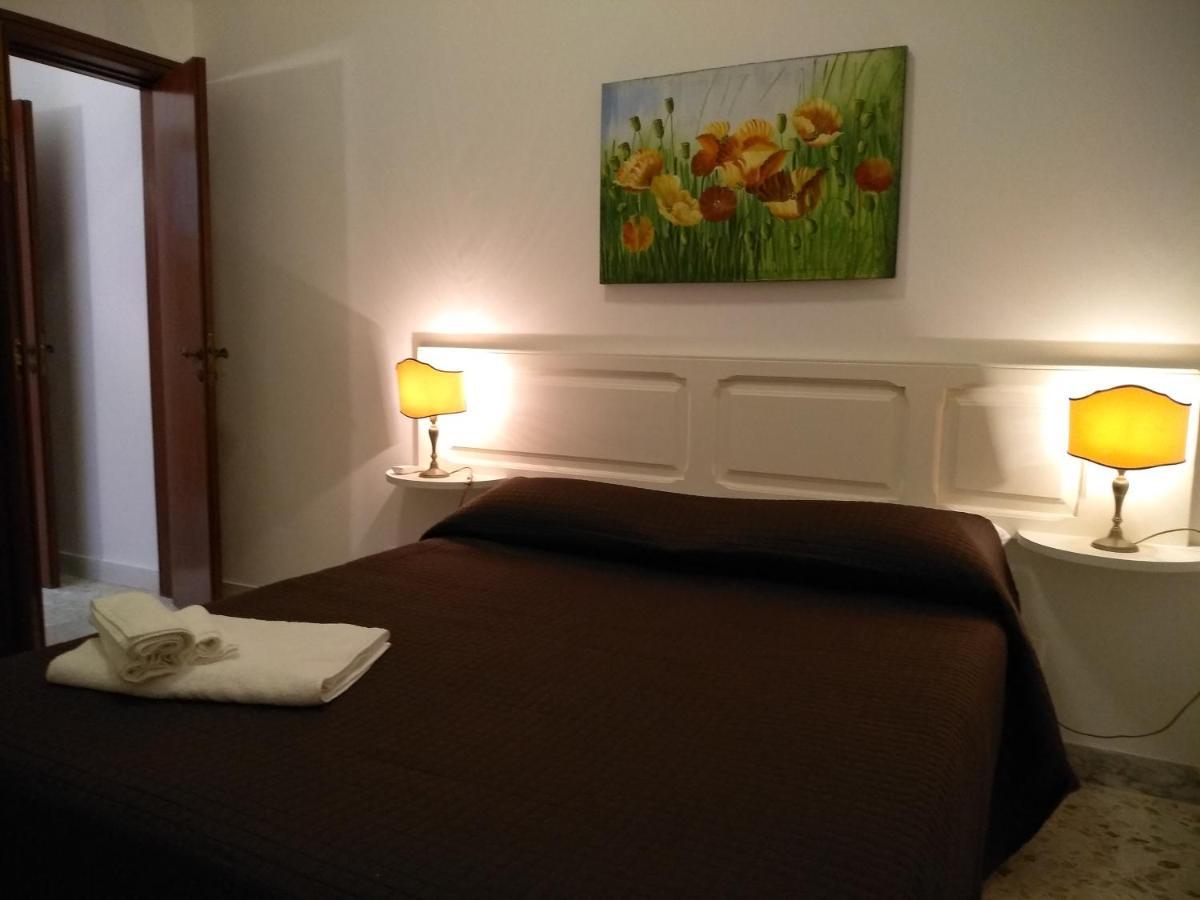Josephine Holidays Lecce Esterno foto